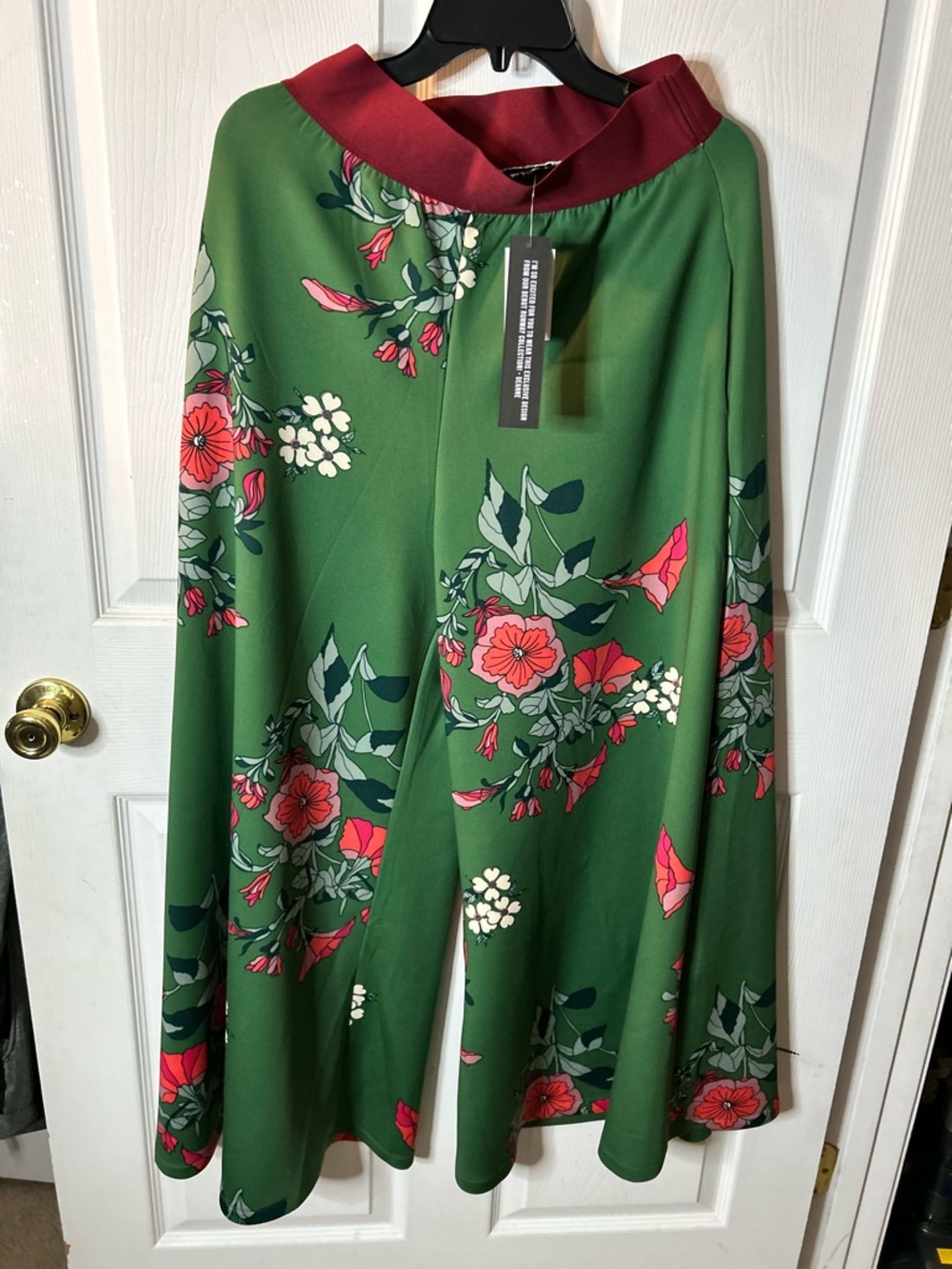 Lularoe “Carissa” Floral Green Wide-Leg Women’s wide leg Pants